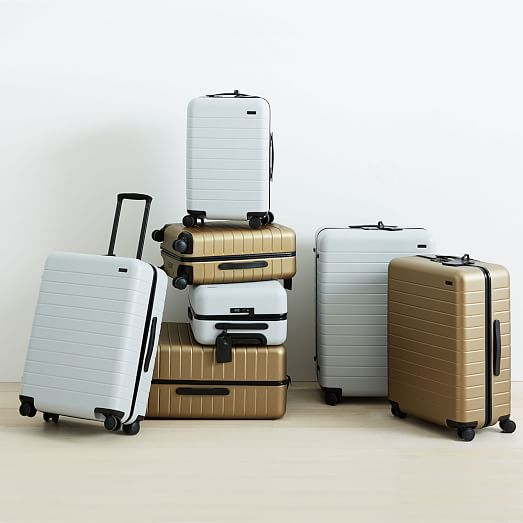【海外最新情報】創業から三年で急成長を遂げた 充電ができるAWAYスーツケース | 海外最新情報配信プラットフォーム